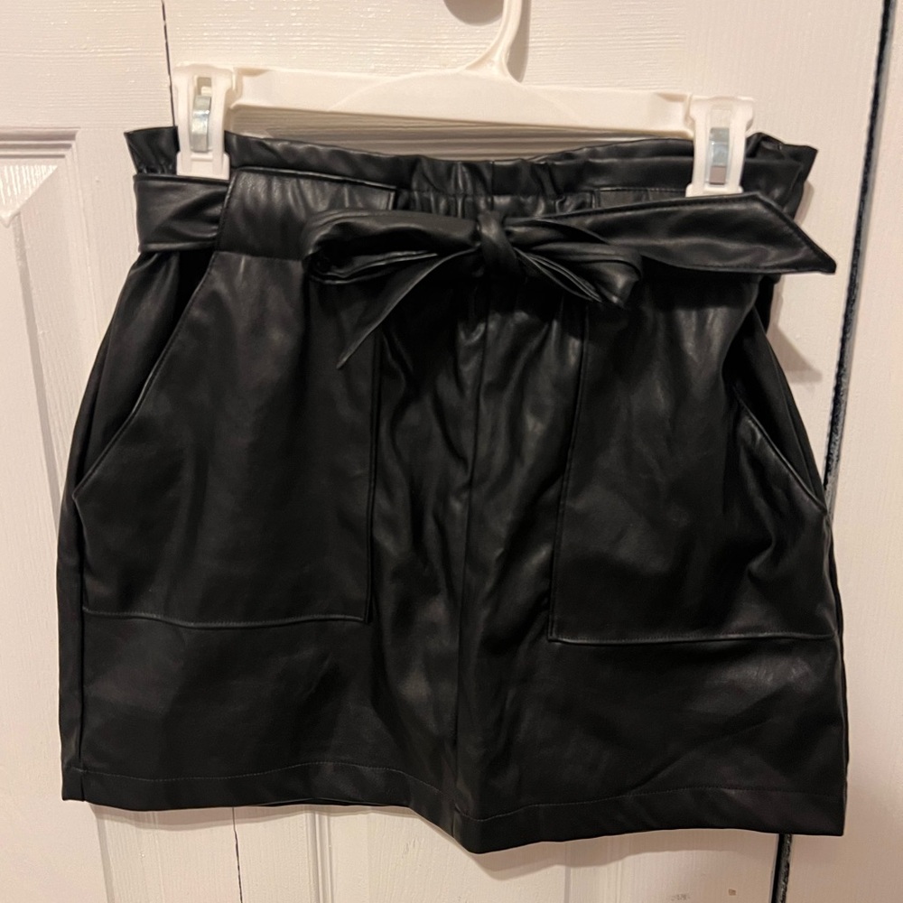 Faux leather black skirt